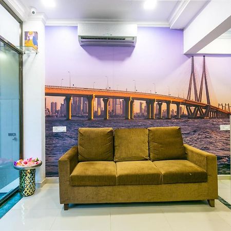 Отель Collection O 74412 Ardaas Residency Мумбаи Экстерьер фото