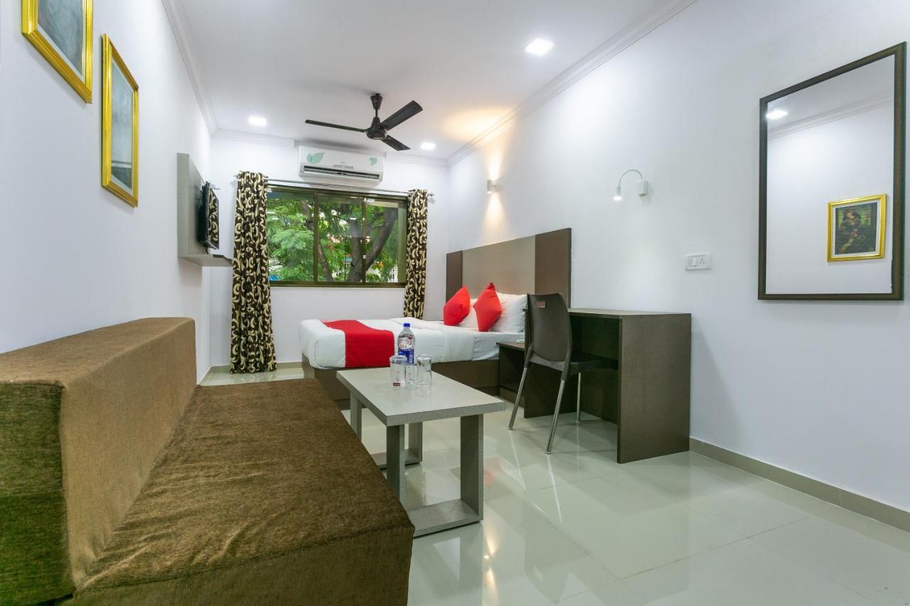 Отель Collection O 74412 Ardaas Residency Мумбаи Экстерьер фото