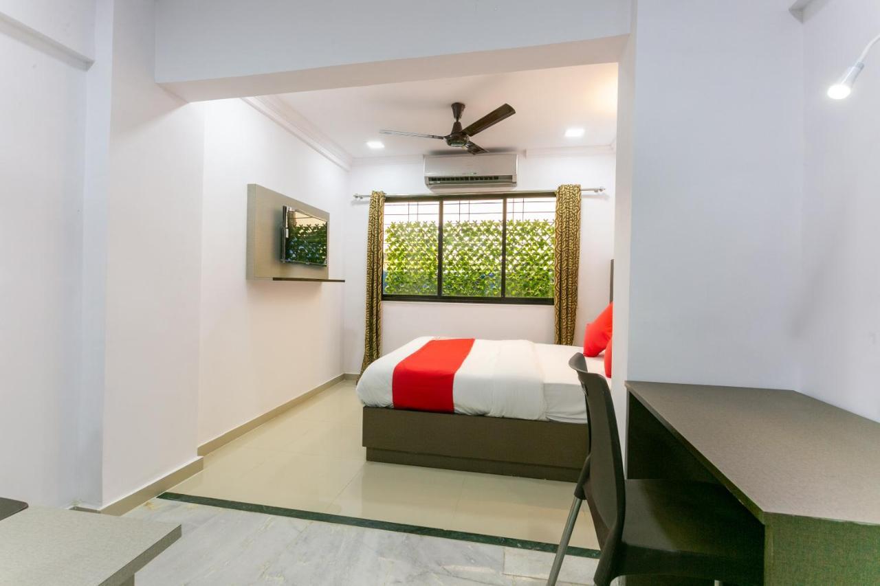 Отель Collection O 74412 Ardaas Residency Мумбаи Экстерьер фото